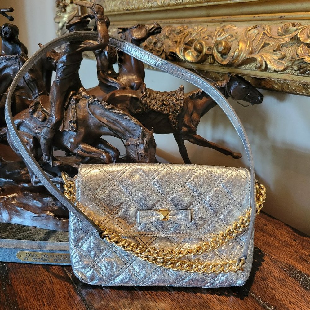 Marc Jacobs handbag in good condition.